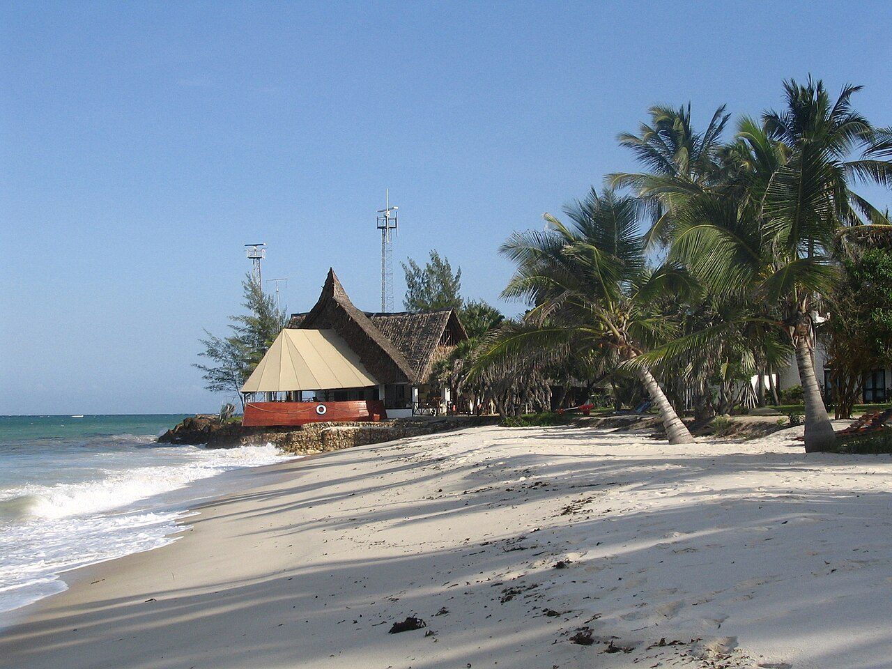 Indian Ocean coastline at Diani Beach, Kenya, where tsunami ready coastal communities need evacuation plans